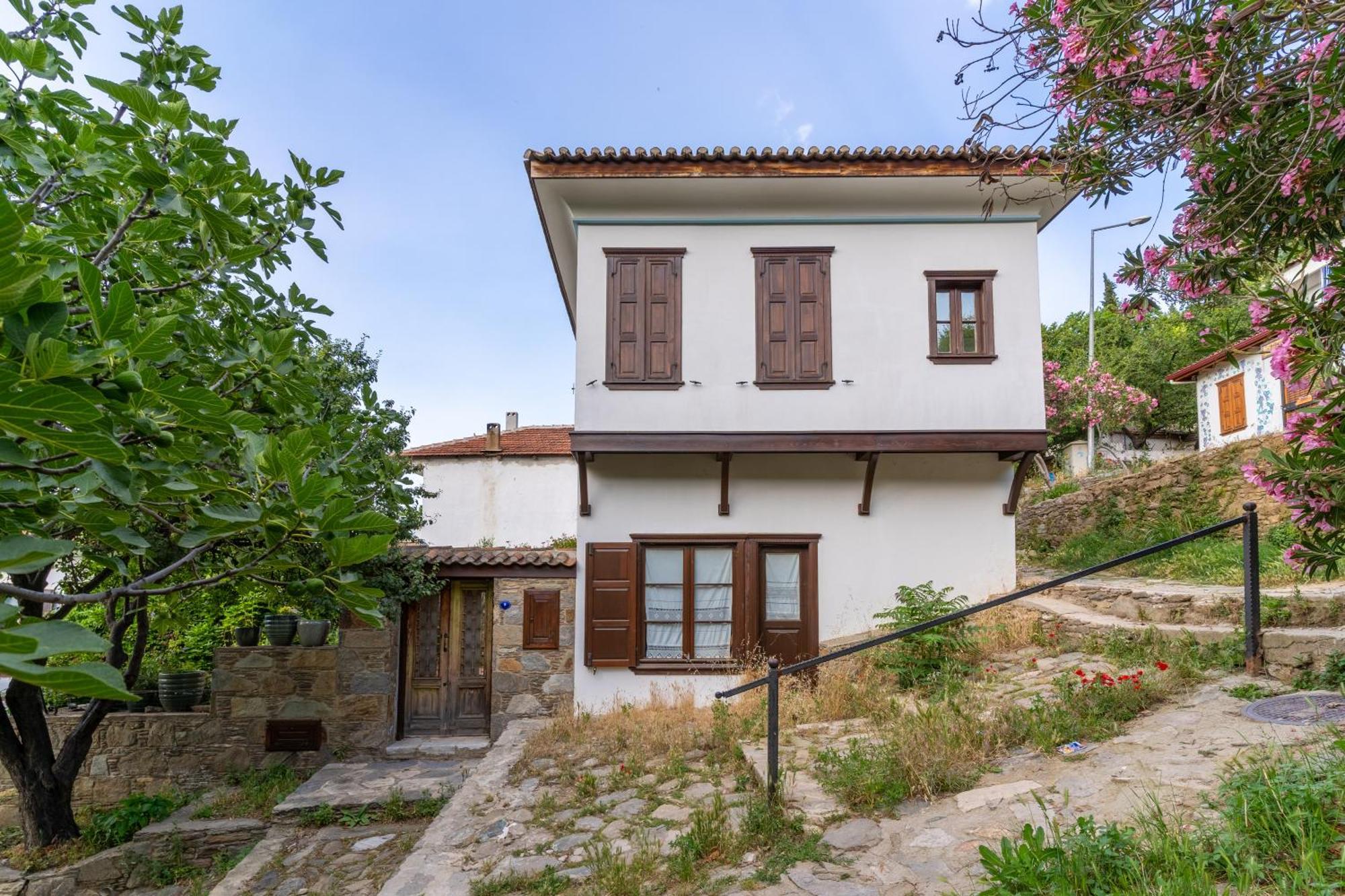 Nikbin Yamac Pansiyon Selçuk Bagian luar foto